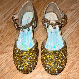 Furdeour Gold and Silver Sequins Shoes with Charms Straps Size 2